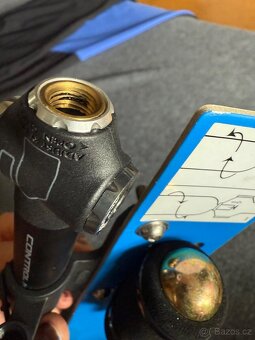 Pumpička s držákem mini s CO2 s bombičkou - 2