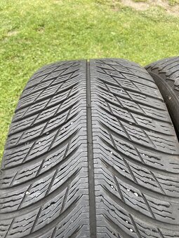 Michelin 235/45R18 zimní - 2