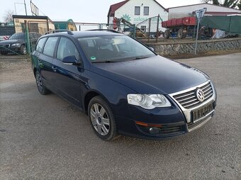 Volkswagen Passat - 2
