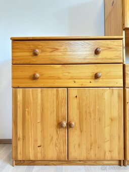 Nábytek dětský z masivu - 2