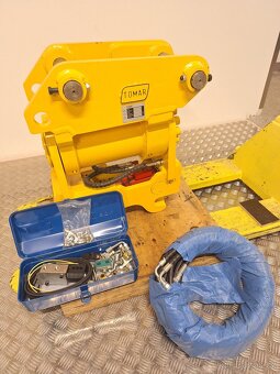 Naklápěcí hlava powertilt JCB - 2