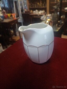 Starožitná porcelánová konvice na mléko - 2