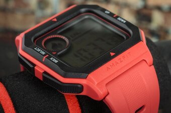 Amazfit Neo - červené, komplet balení - 2