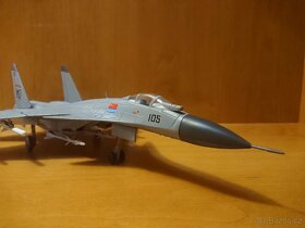J-15 Carrier - model letadla 1:72 - 2