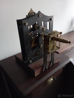 Hodinový stroj věžních hodin - 2