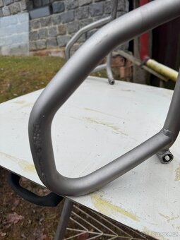 Padací rám BMW - 2