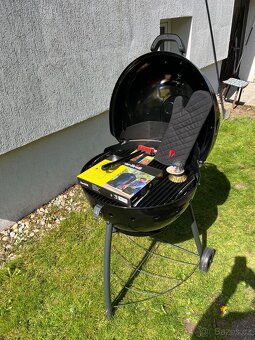 Char-Broil grill na dřevěné uhli - 2