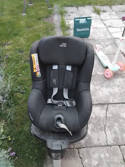 Dětská autosedačka - 2