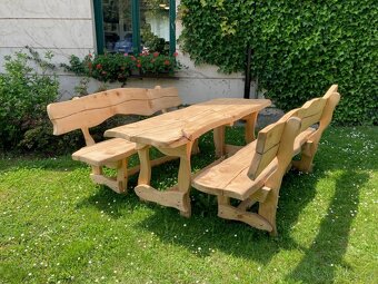 ZAHRADNÍ SET Z BOROVICE - 2