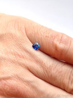 Safír-0,47 ct. - 2