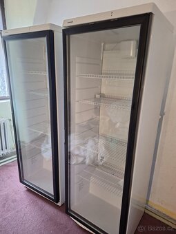 Prosklené lednice Snaige Nové. - 2