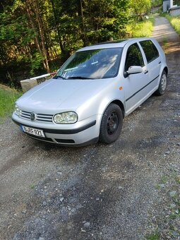 Golf 4 - 2