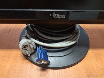 5ks LCD Fujitsu Siemens D22W-1 - 2