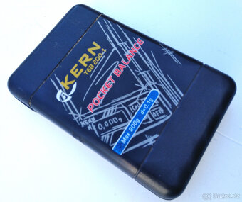 KAPESNÍ DIGITÁLNÍ VÁHA KERN (200g MAX) - 2