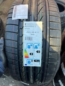 255/40 R17 94W nove letni pneu Bridgestone r. 2017 - 2