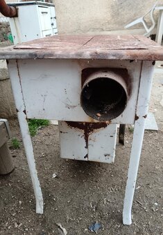 Prodám kamna jedny velké a druhé malé - 2