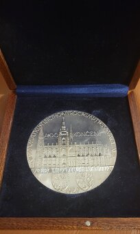 Dokončení stavby chrámu Sv. Víta (1929/2017), Šejnost, - 2