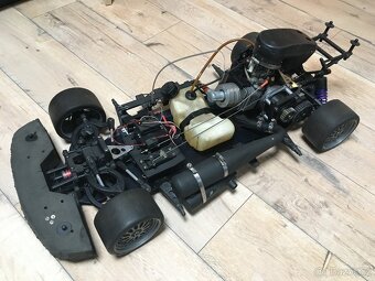 RC auto 1:5 RWD benzin - 2