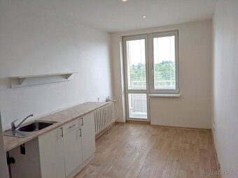 Pronájem bytu 1+kk, 18 m² Hašova, Opava - 2