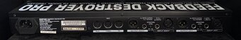 Behringer FBQ2496 - 2