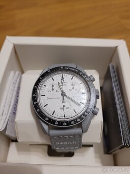 Swatch & Omega MoonSwatch 1965 W&W - 2