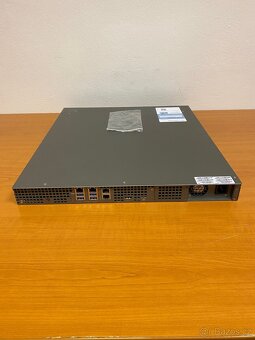QNAP TS-453U - 2