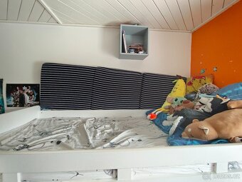 Vyvýšená postel s úložným prostorem - 2