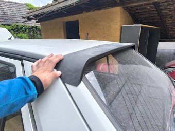 škoda favorit zadní kridlo - 2