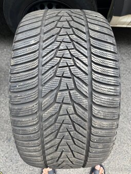 255/35 r21 98W 285/30 r21 Zimní Hankook 21” - 2