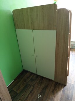 Vyvýšená postel se skříní - 2