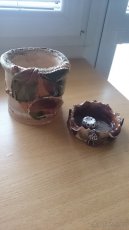 Hrníčky,květináče,popelníky,příbory-zbytky různé,.... - 2