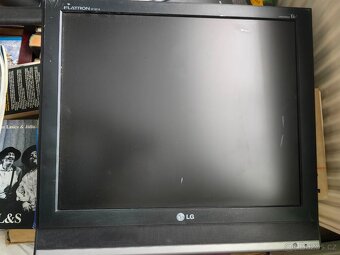 LG TV stare - 2