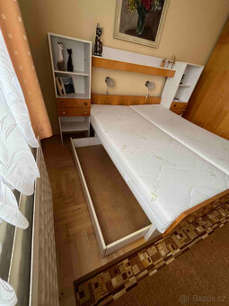 Postel, skříně, toaletní stolek - 2