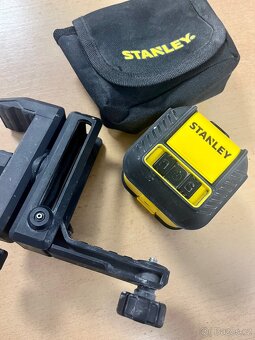 křížový laser Stanley Cubix - 2