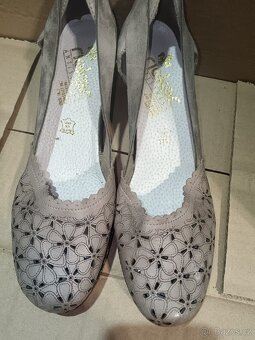 Dámské boty velikost 42 - 2