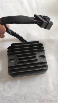 Rugulator dobíjení suzuki - 2