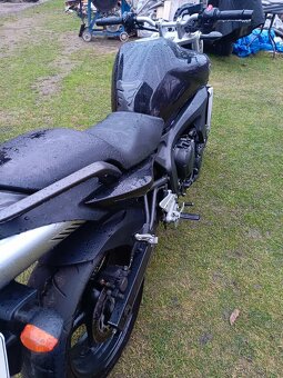 Prodám Yamaha fz6n najeto 20tis. - 2