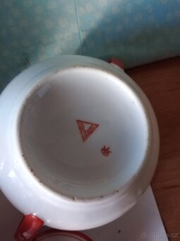 Porcelánové konvičky - 2