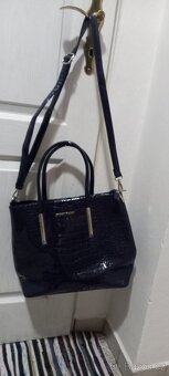 Nová tmavě modrá kabelka - 2