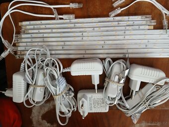 Prodám led pásky, lišty do skříně, atd. - 2