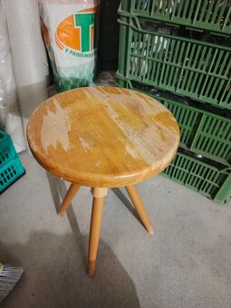 Otočná stolička ke klavíru - 2