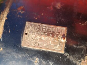 Historický elektromotor marelli malý výstavní - 2