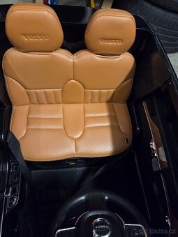 Elektricke auto  Volvo XC90 - 2