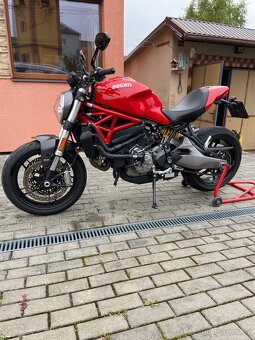 Ducati Monster 821 - 2