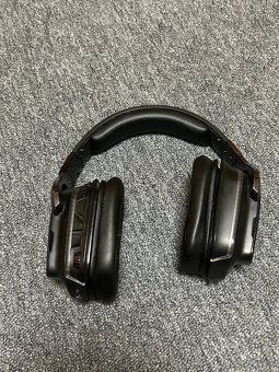 🎧 Logitech G935 Wireless Gaming Headset - 2