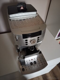 DeLonghi Magnifica 22110 SB - 2