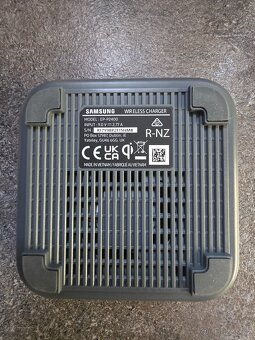Bezdrátová nabíječka Samsung - 2
