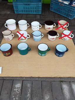 Smaltované nádobí,nádobí,plecháček,hrnek-1. - 2
