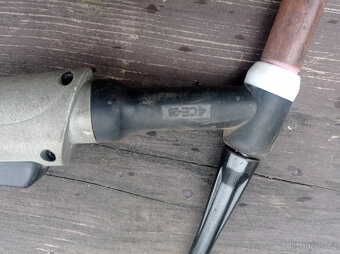 svářečka kitin 220 HF tig+kabely - 2