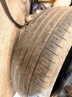 Dunlop 235/50R21 - 2